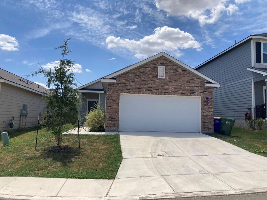 House purchased for cash in Adkins, TX by Houses 4 Texas
