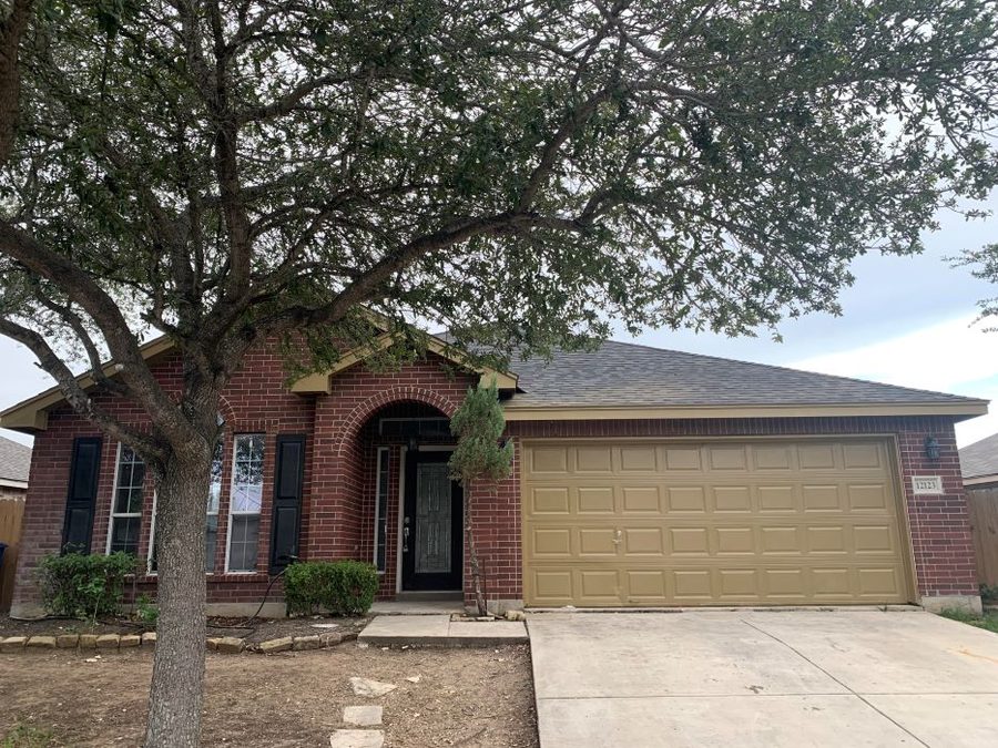 House purchased for cash in San Antonio, TX by Houses 4 Texas